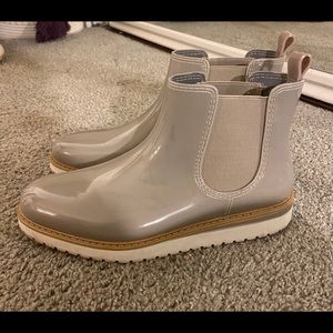 Chelsea Style Rain Boot